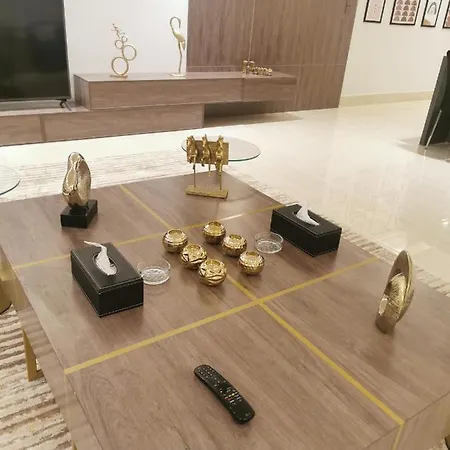 شقة راقية بثلاث غرف نوم ودخول ذاتي Riyadh Exterior photo